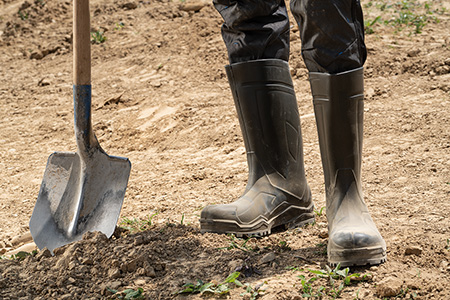 faire son tire-botte ou retire-botte 